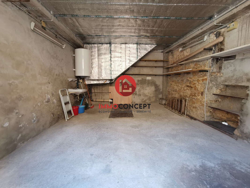 Maison à BAGNOLS-SUR-CEZE