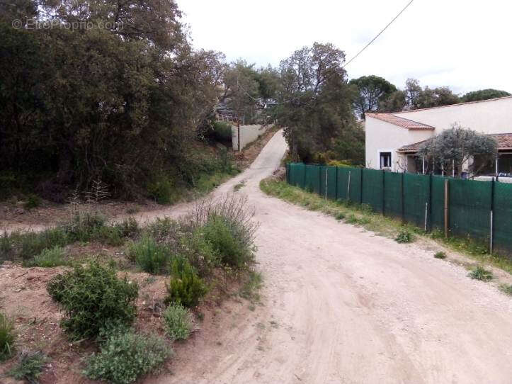 Terrain à VIDAUBAN