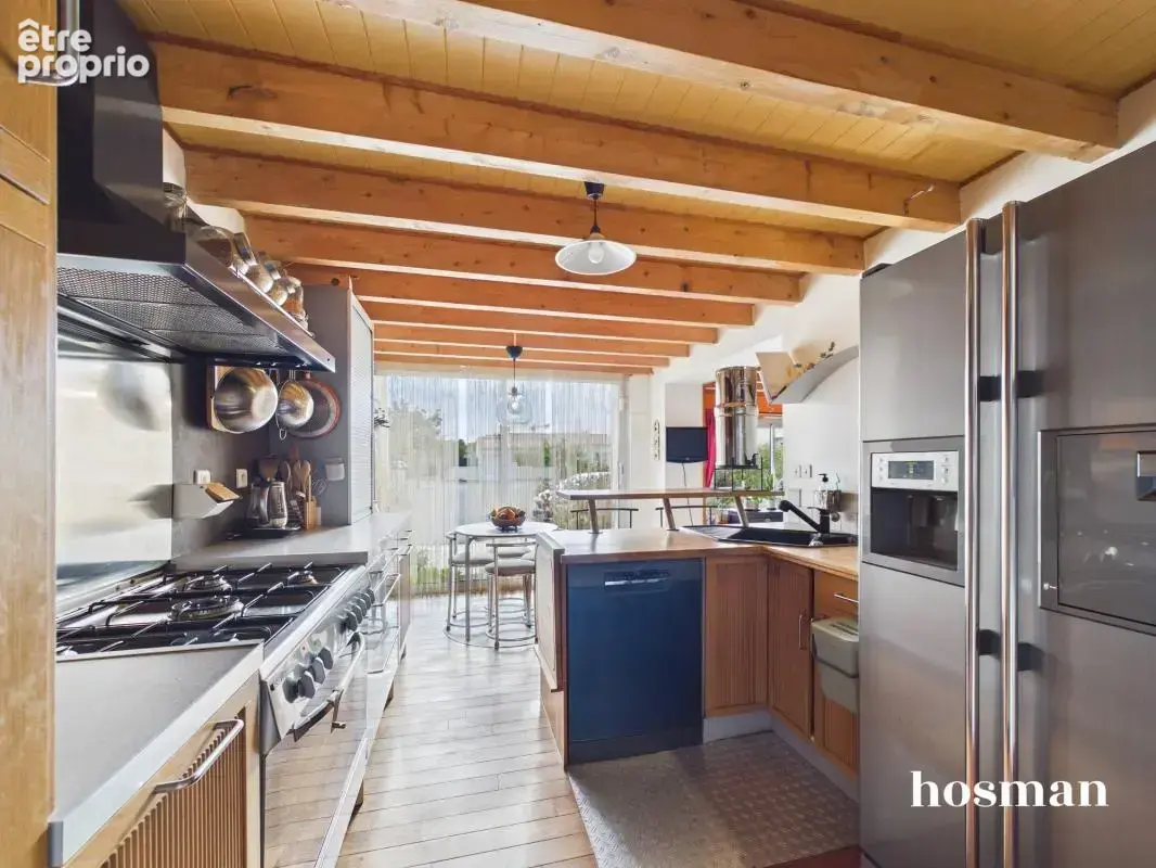 Chaleureuse maison familiale de 174 m² avec terrasse et jardin - Rue de Plaisance, Les Sorinières - photo 9