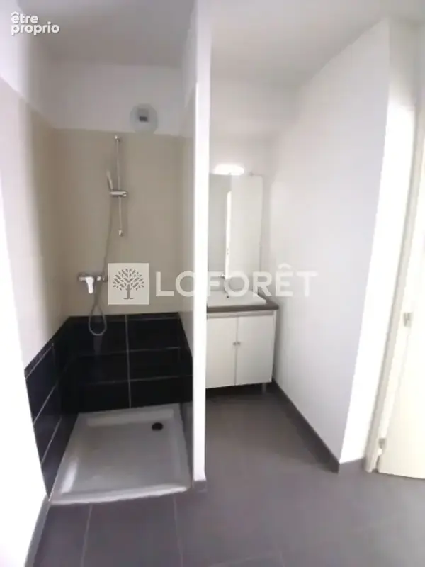 Appartement La Seyne Sur Mer 2 pièce(s) 39 m2 - photo 4