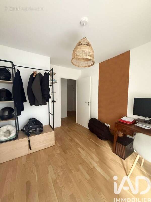Photo 3 - Appartement à GENNEVILLIERS