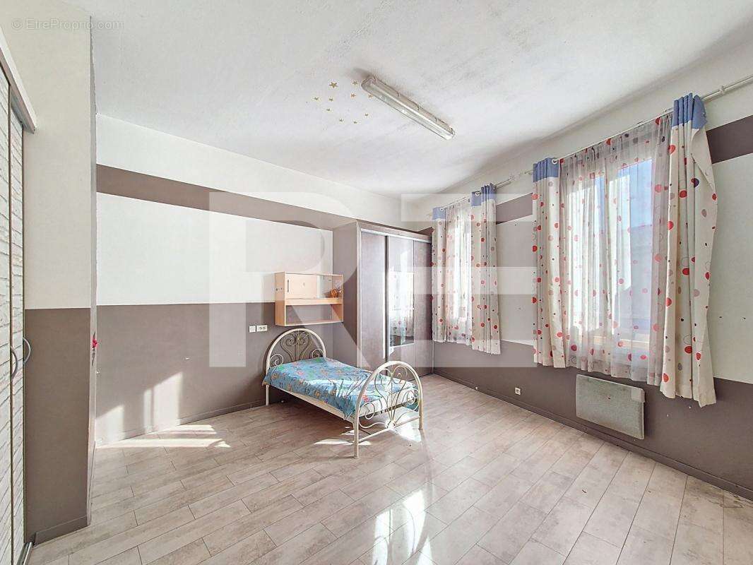 Appartement à LUNEL