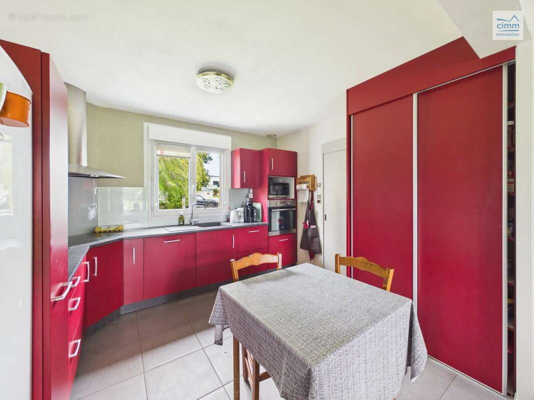 Maison de 138 m² sur un terrain de 10 340 m² - photo 4