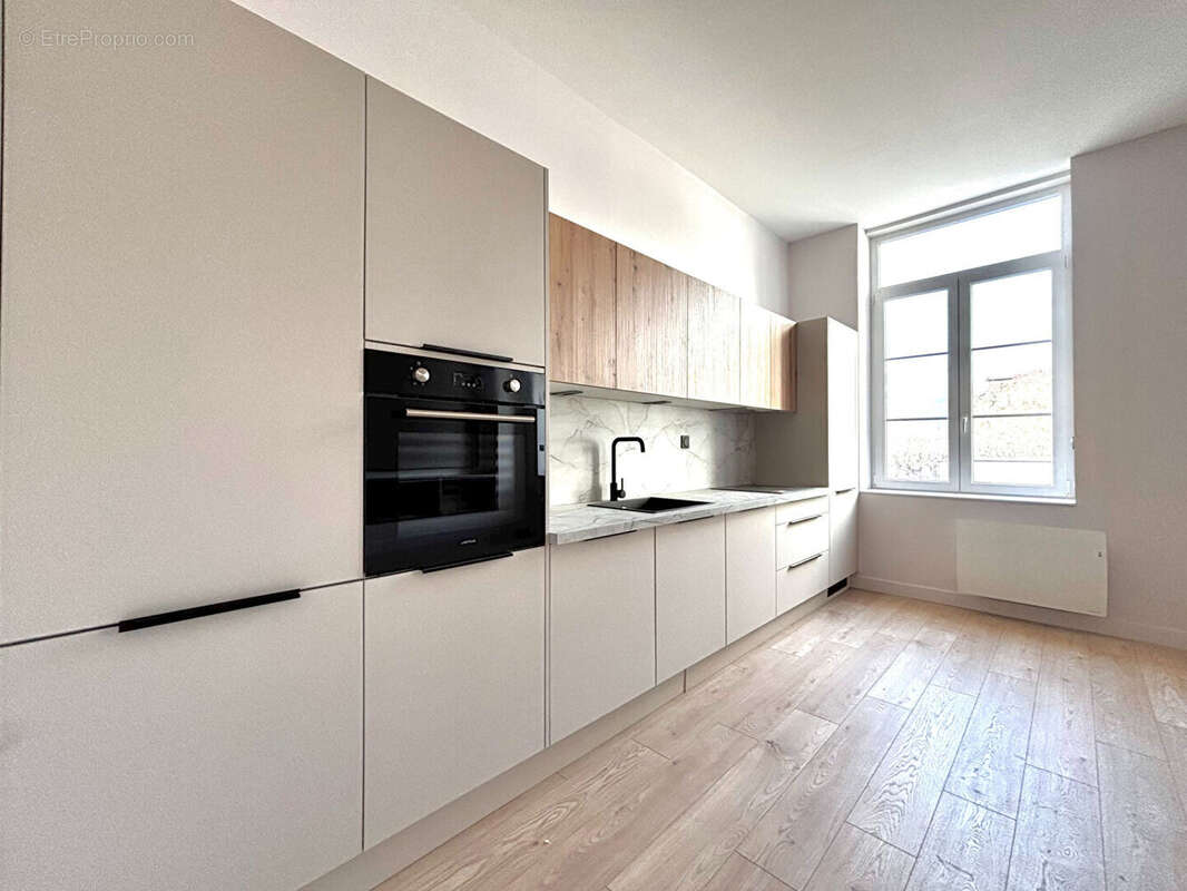 Appartement à SAINT-ETIENNE