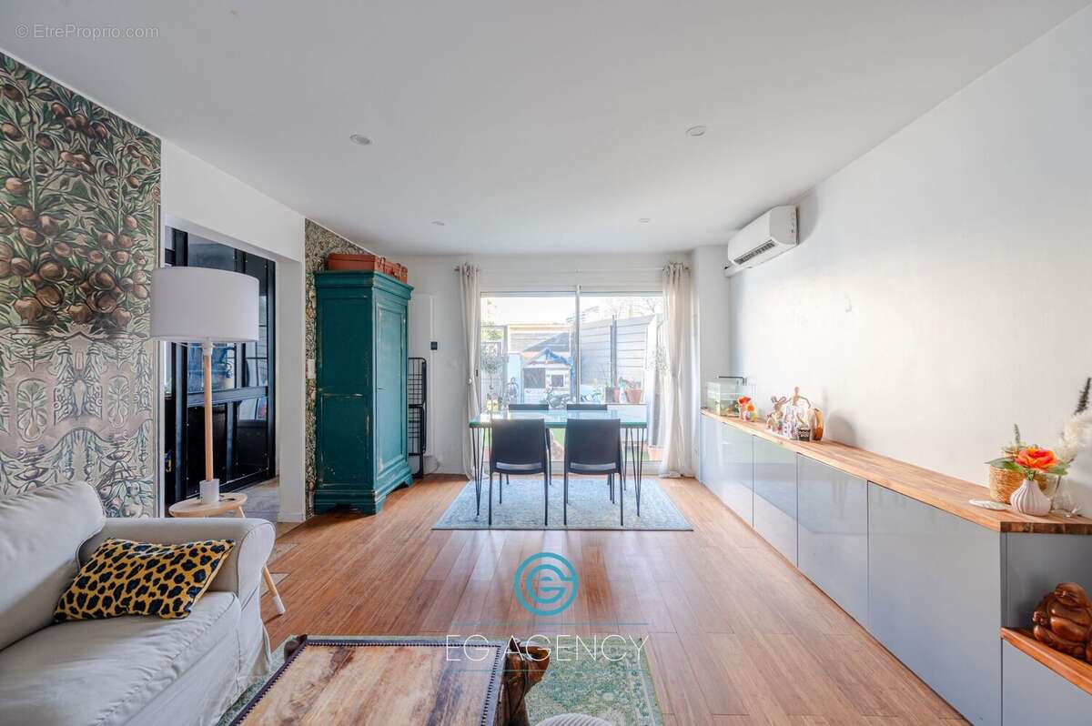 Maison à MARSEILLE-9E