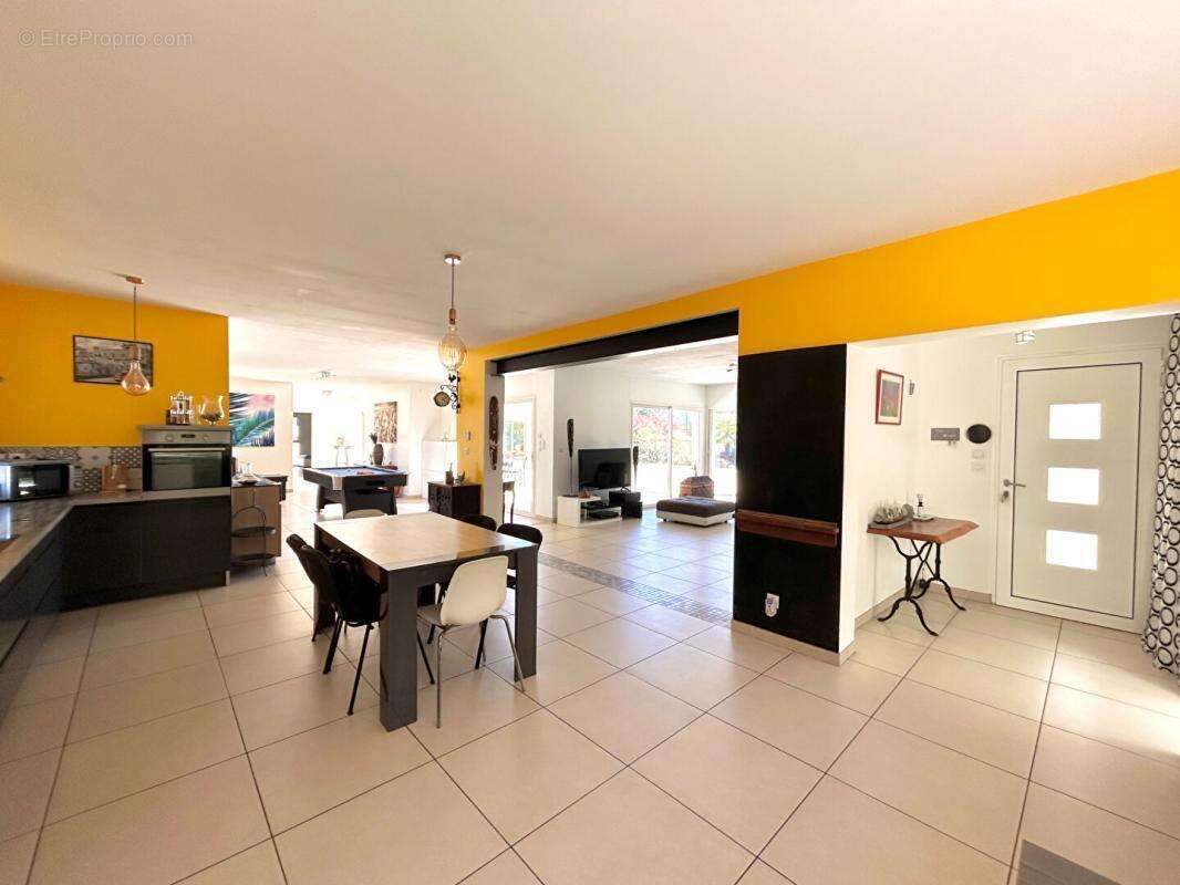 Maison à MARSAC-SUR-L'ISLE