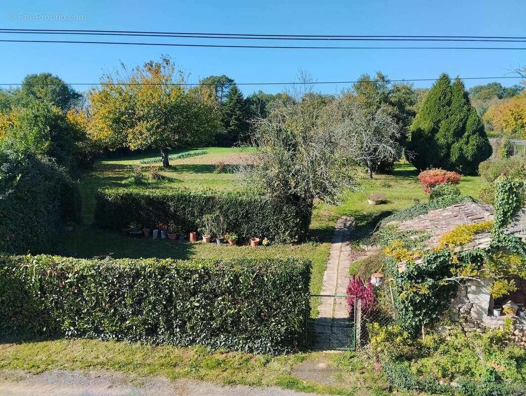 Maison à SAINT-VINCENT-LA-CHATRE