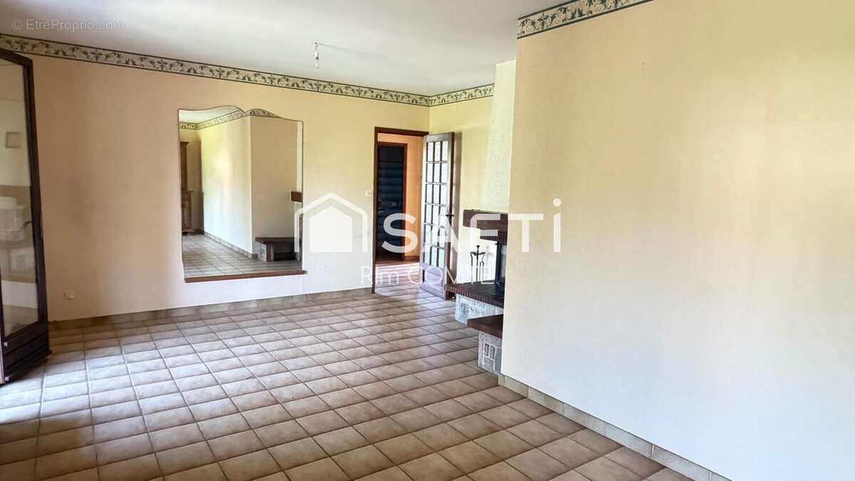Maison 88 m² à Anneyron  - photo 3