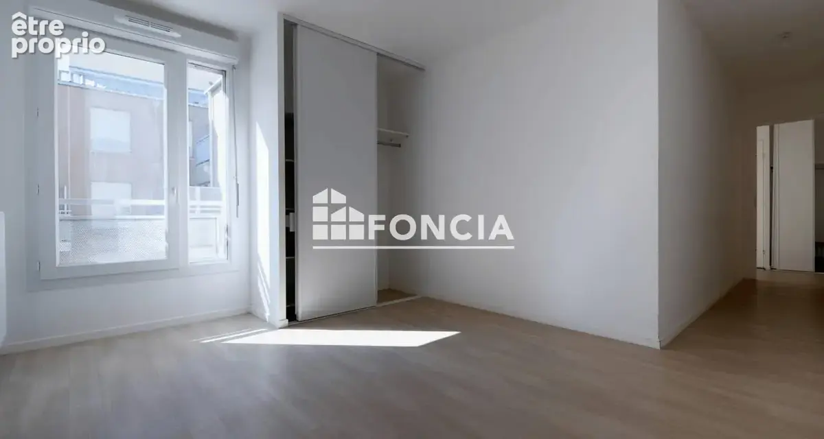 MELUN : Dans une résidence récente de 2020, découvrez ce bel appartement 3 pièces de 60 m² avec terrasse, vue dégagée et place d - photo 7
