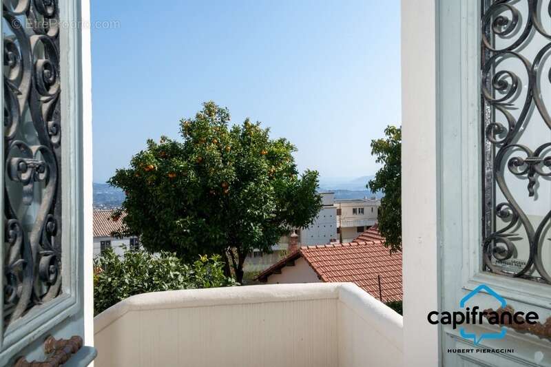 Appartement à GRASSE