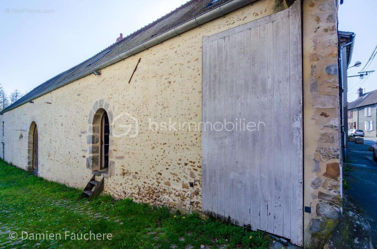 Maison à SAINTE-MESME
