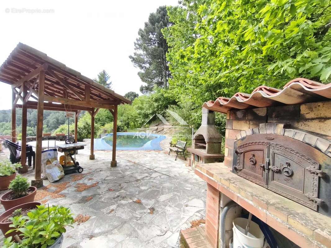 Maison à LES SALLES-DU-GARDON