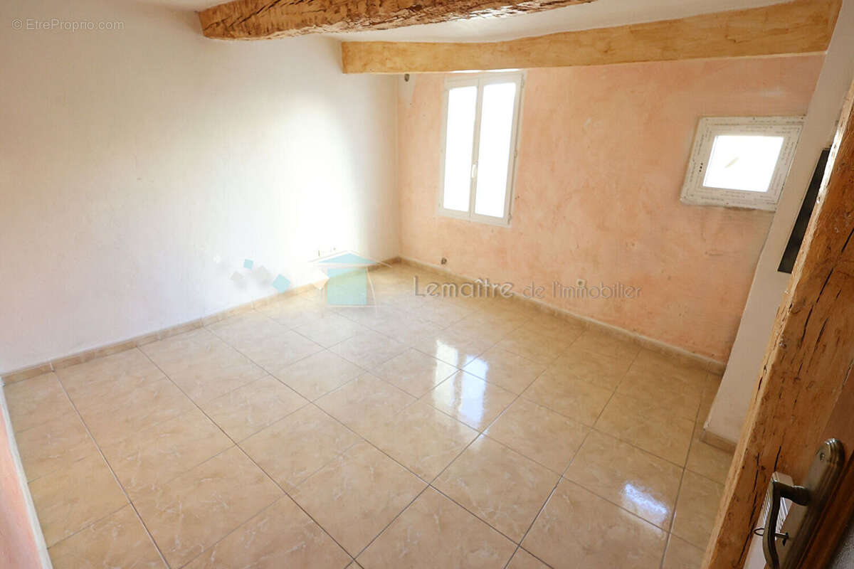 Maison Fayence 7 pièce(s) 180 m² en deux habitations - photo 14