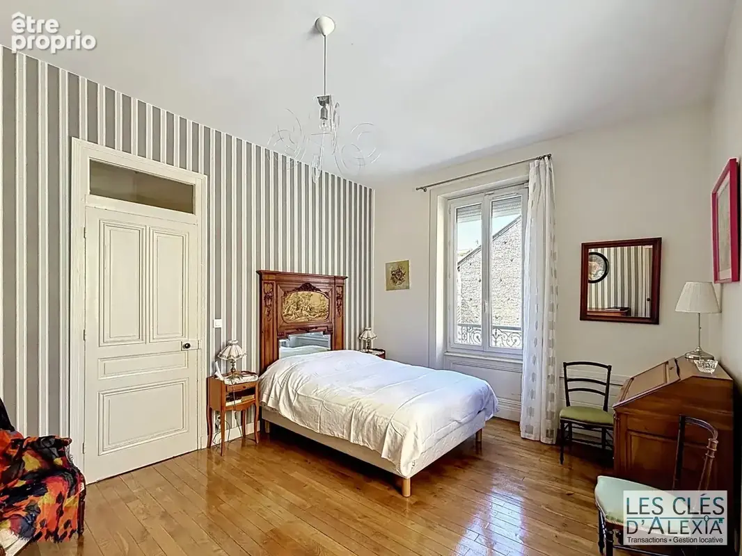 Maison bourgeoise de 1903 rénovée à proximité de Montchat - photo 26