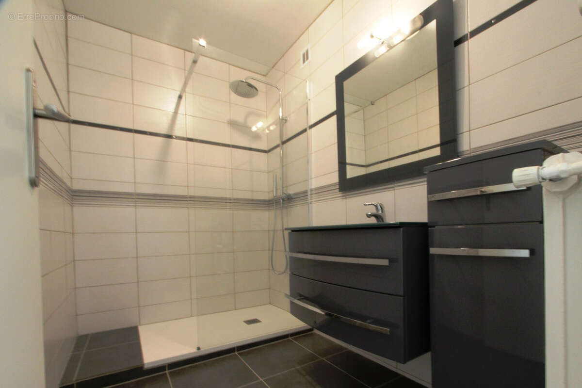 Appartement à ALBERTVILLE