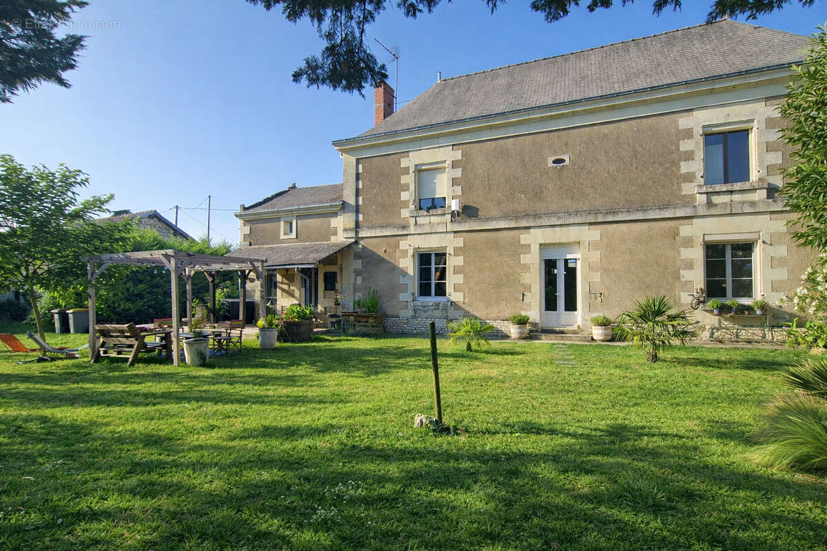 Maison à CHINON