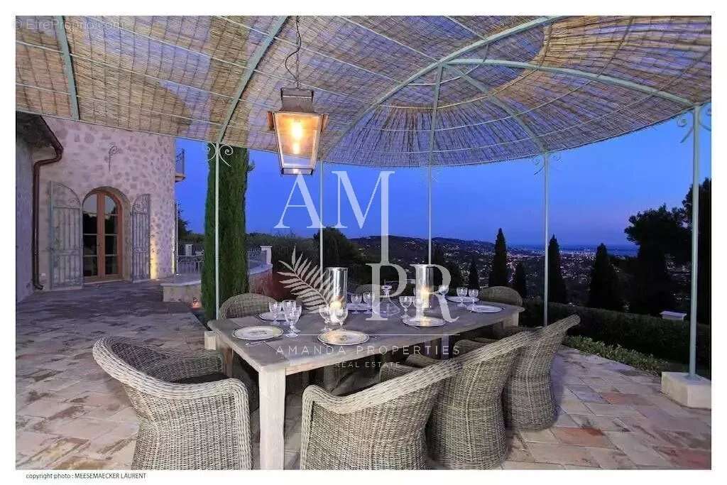 Maison à MOUGINS