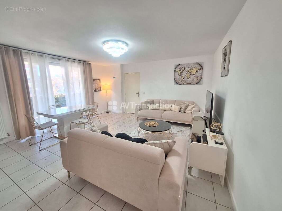 Appartement à VAULX-EN-VELIN