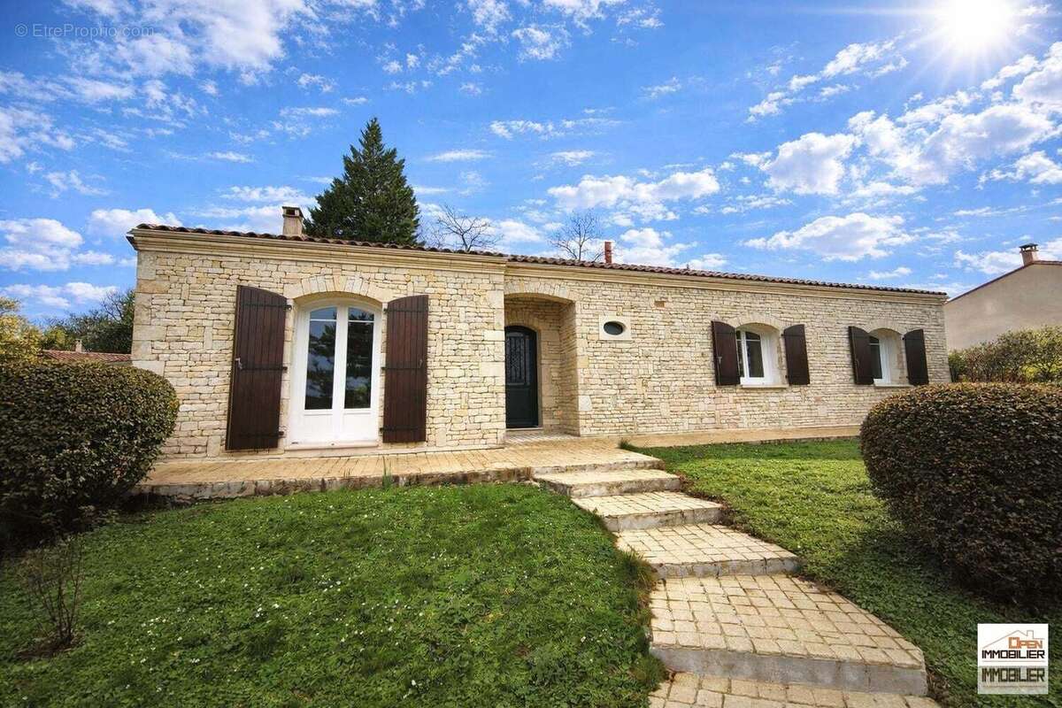 Maison à LA COURONNE