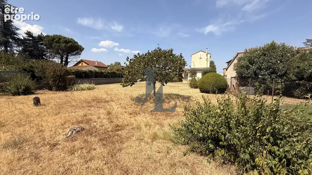 Photo Terrain à Portes-Les-Valence au prix de 139 000€