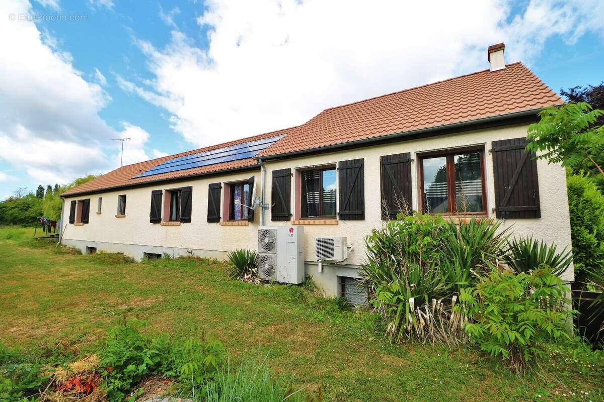 Maison à NOGENT-SUR-VERNISSON