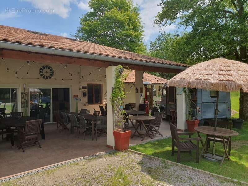 Beau camping avec maison d'habitation et 7.8ha de terrain - photo 13