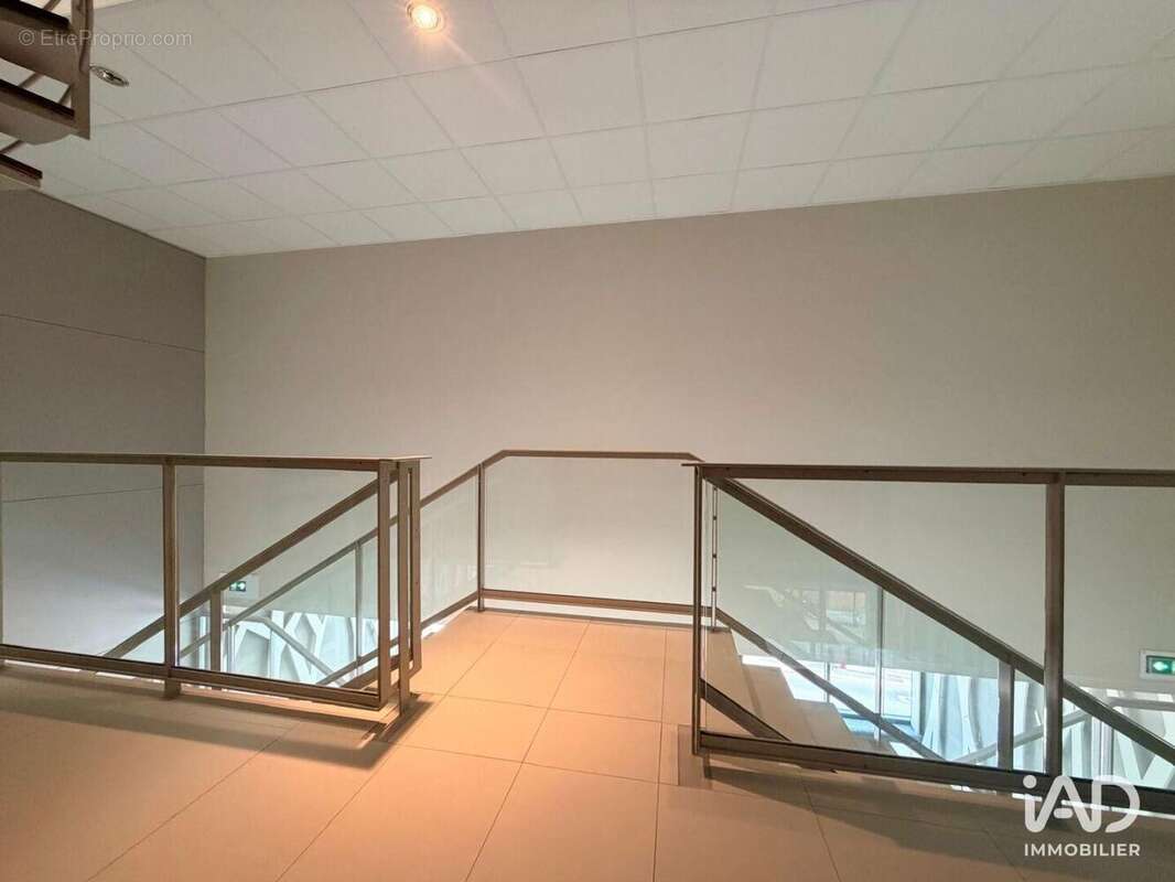 Photo 3 - Commerce à REIMS