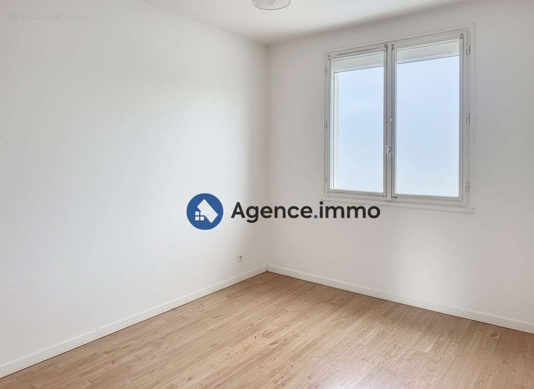 photo non contractuelle - Maison à TOURS