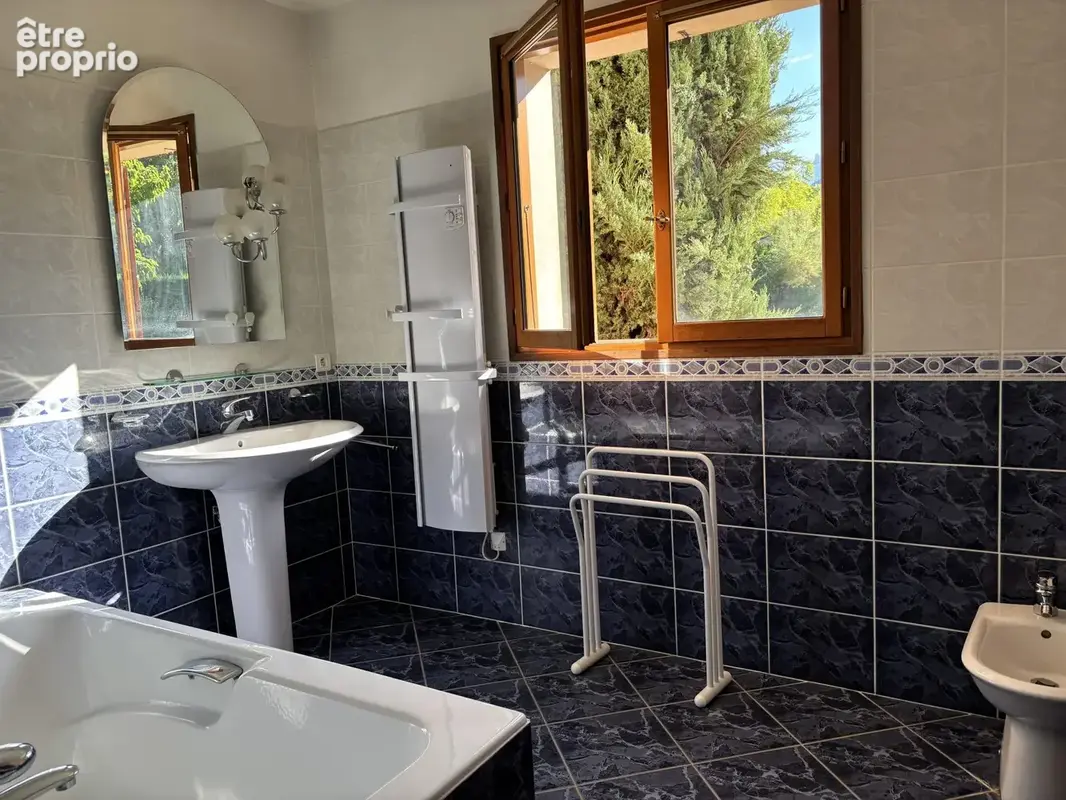 Maison 6 pièces 175 m² à vendre à Die (26150) - photo 4