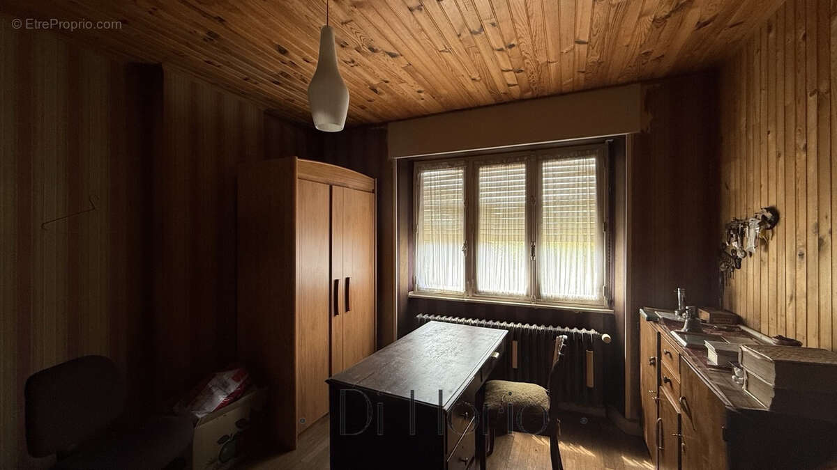Provenchères-et-Colroy - Maison familiale 126 m2 avec dépendances et grand terrain - photo 9