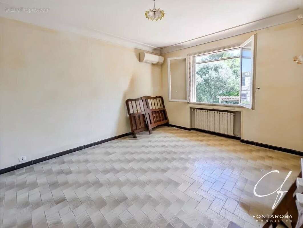 Maison à SAINT-RAPHAEL