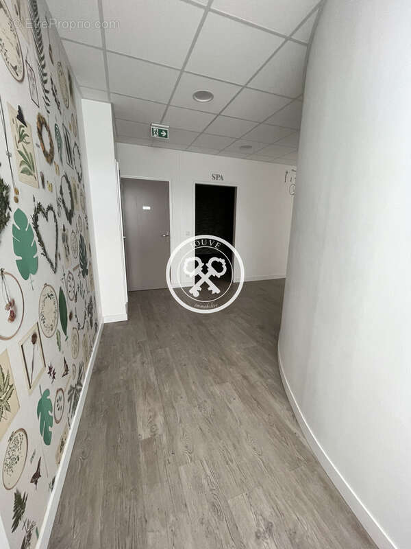 Local commercial/ bureaux sainte savine - photo 6