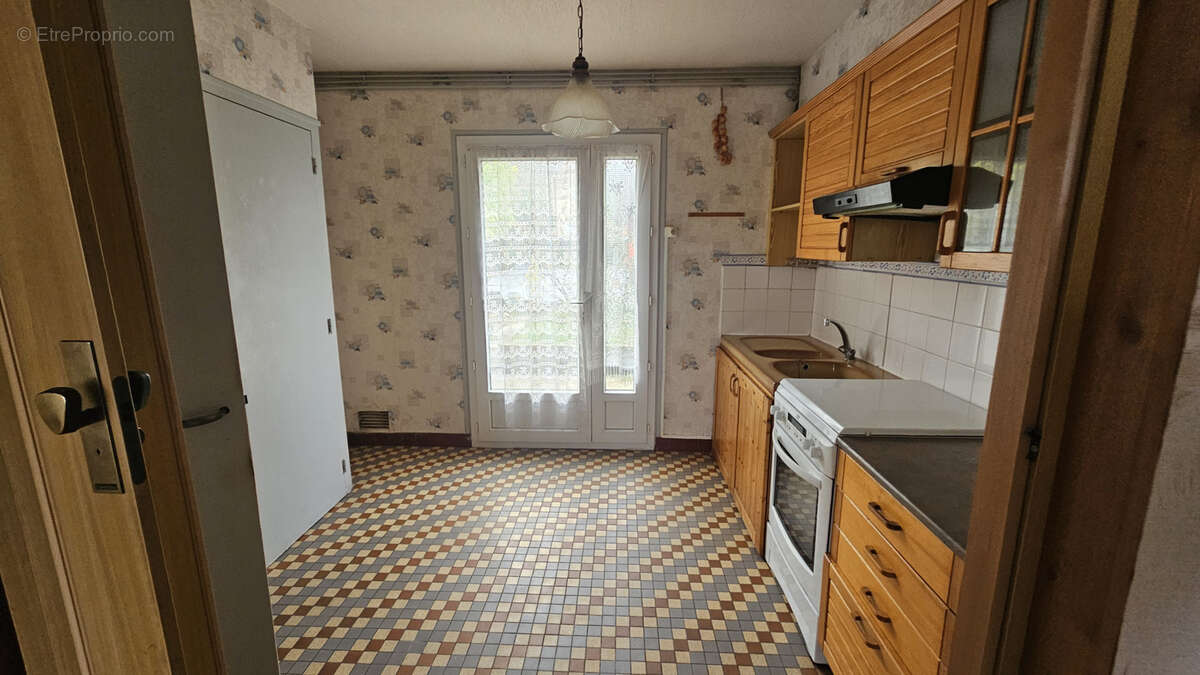 Maison à BELLAC
