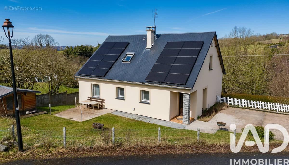 Photo 1 - Maison à ALBARET-LE-COMTAL