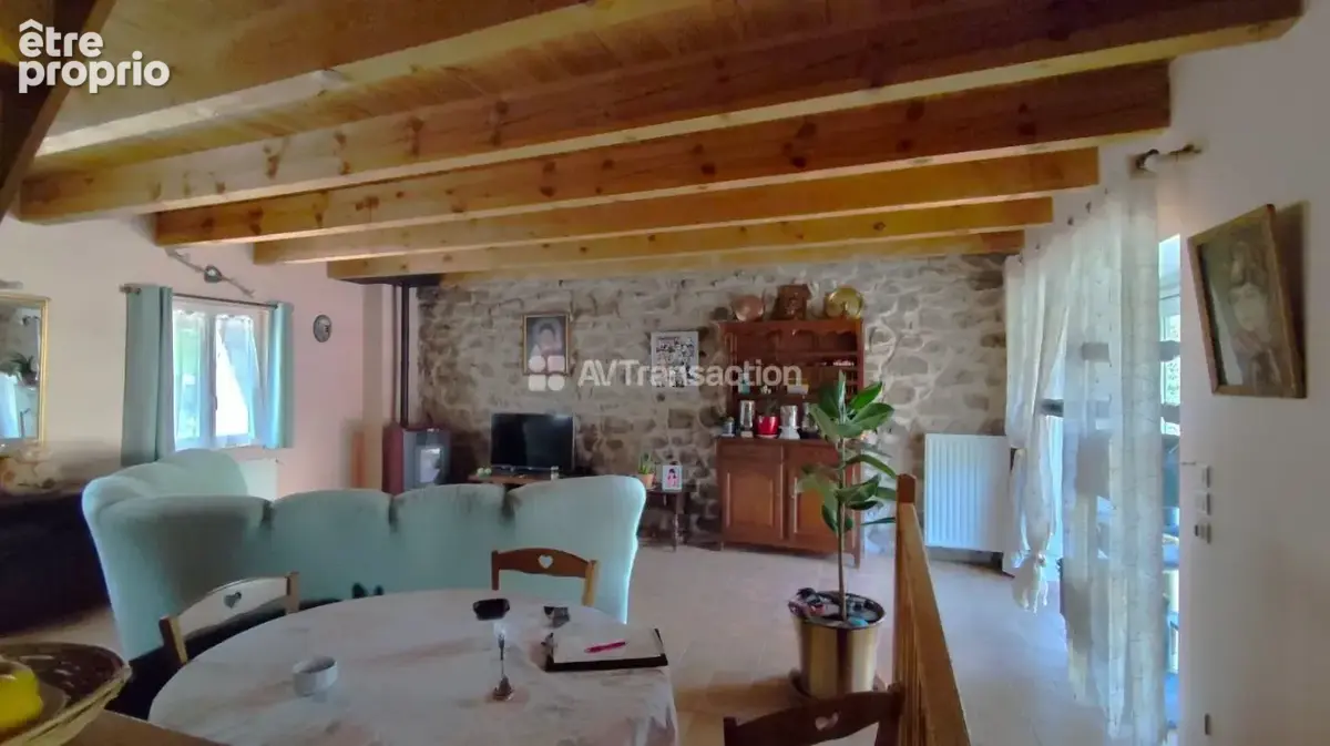 Maison 8 pièces 245 m² à vendre à Branges (71500) - photo 8