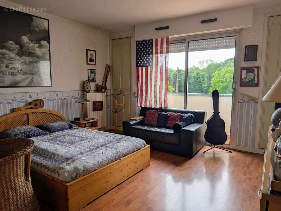 Maison à FONTAINE-LE-PORT