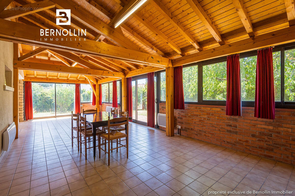 Charmante maison sur sous sol de 113 m2 à Meillonnas. - photo 3