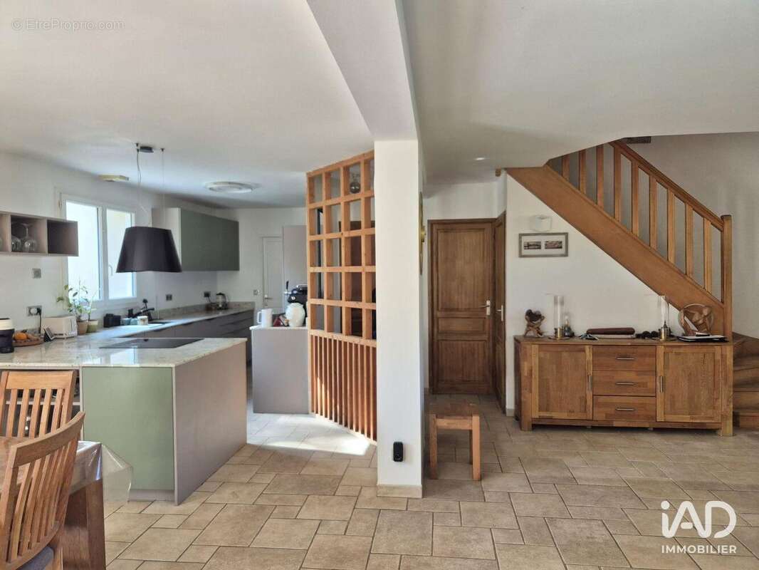 Maison 146 m² à Bourdonne  - photo 8