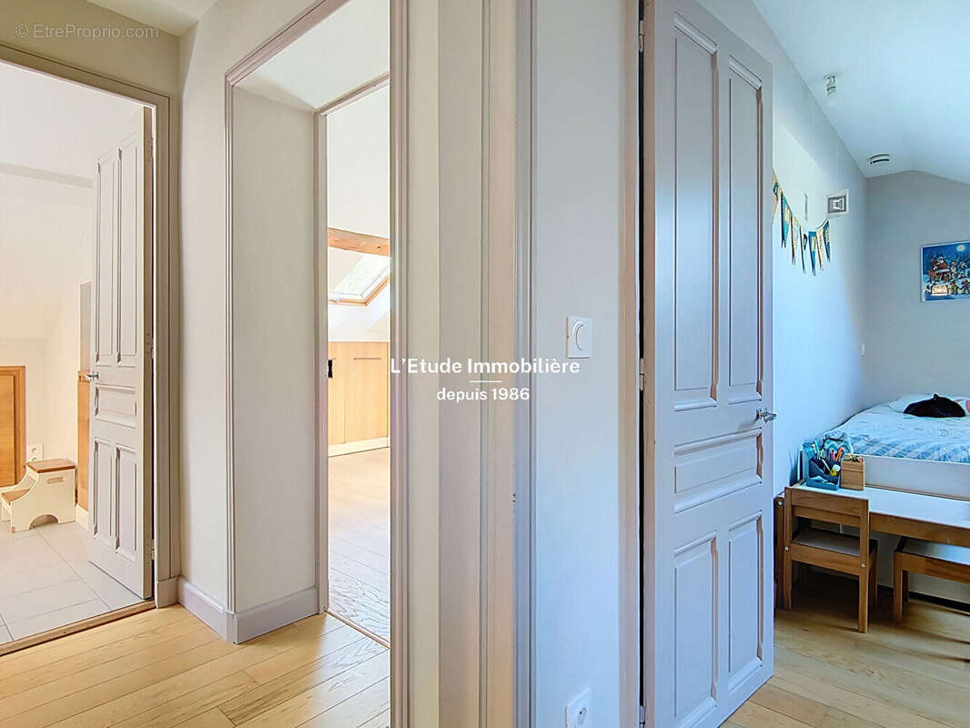 Maison à SATHONAY-CAMP