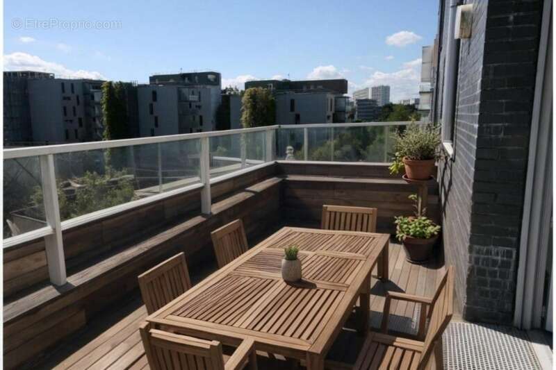 Appartement à BORDEAUX