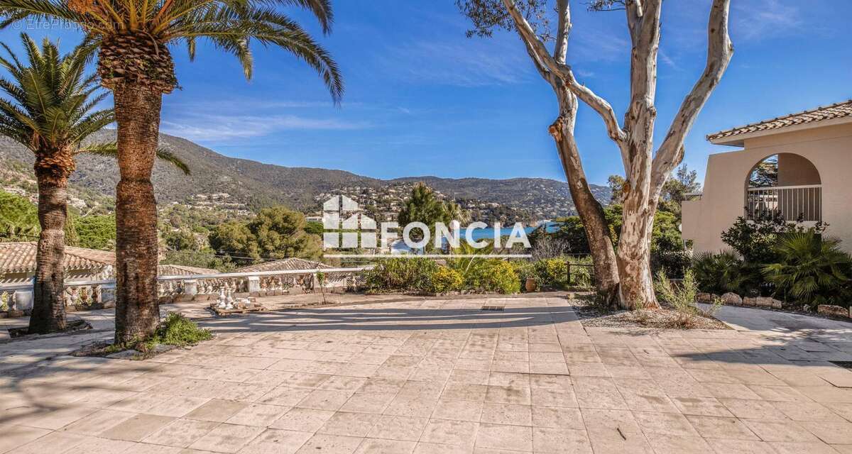 Appartement à LE LAVANDOU