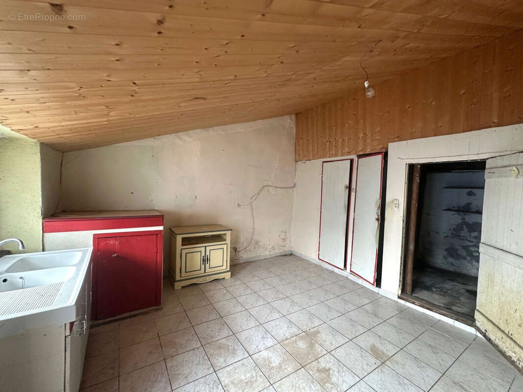 Maison à L'ILE-D'ELLE