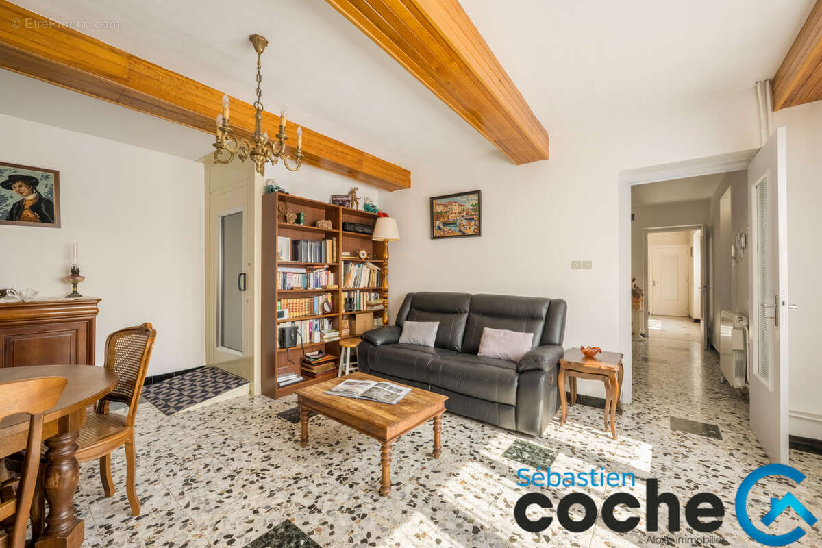 Appartement à SAINT-BONNET-DE-MURE