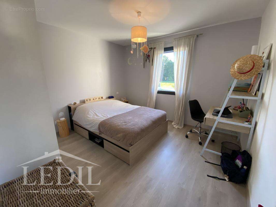 Maison à COLAYRAC-SAINT-CIRQ