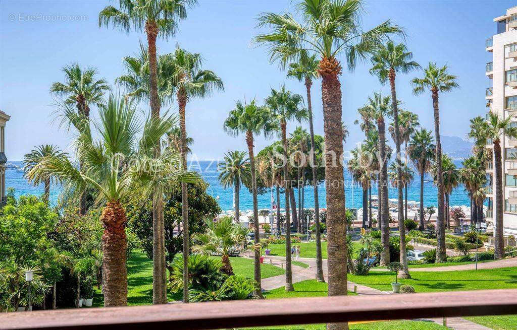 Appartement à CANNES
