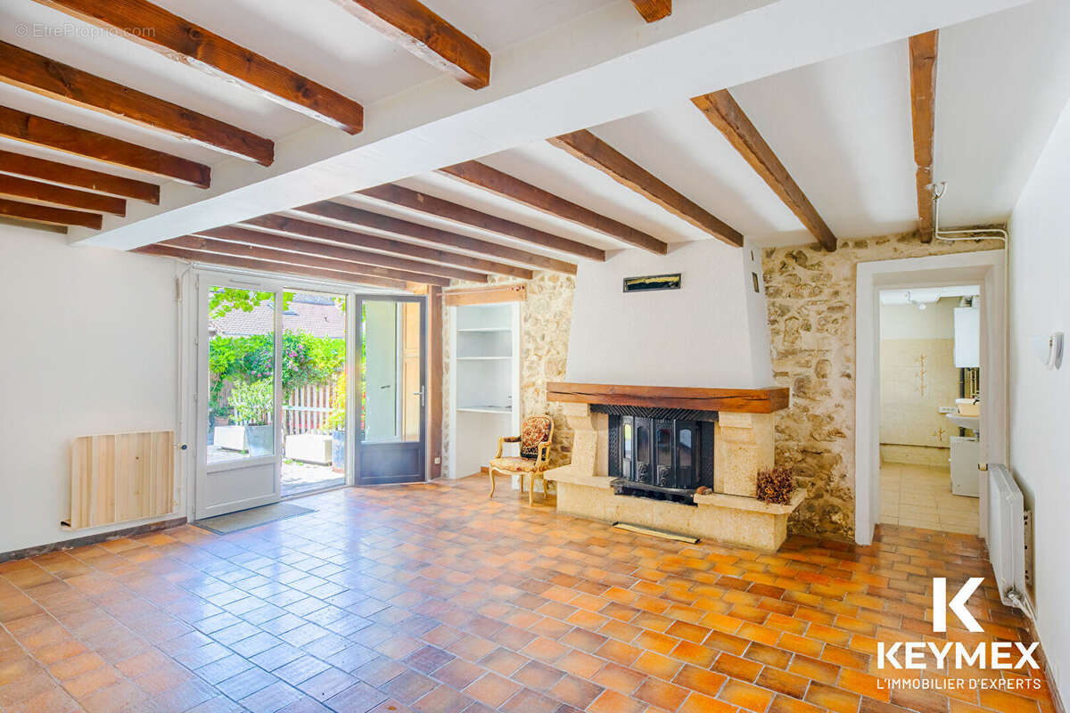 Maison à ENNERY
