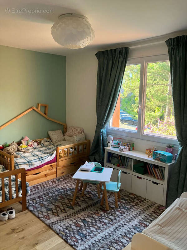 Appartement à SURESNES