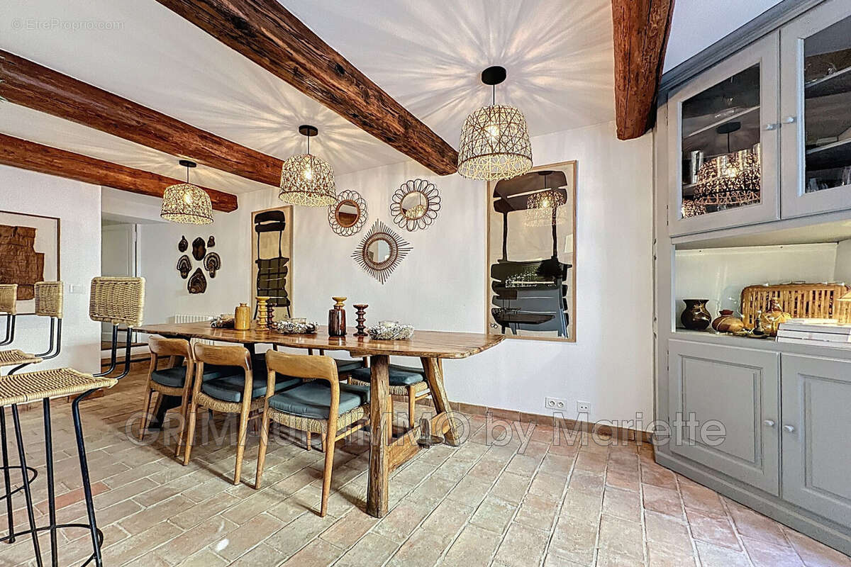 Maison à LA GARDE-FREINET