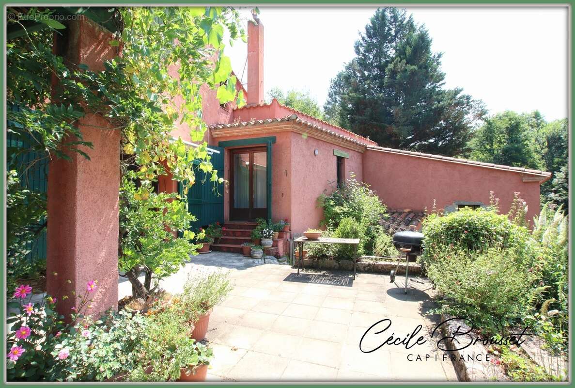 Propriete à vendre 10 pièces SAINT LAURENT DE CERDANS (66) - photo 26