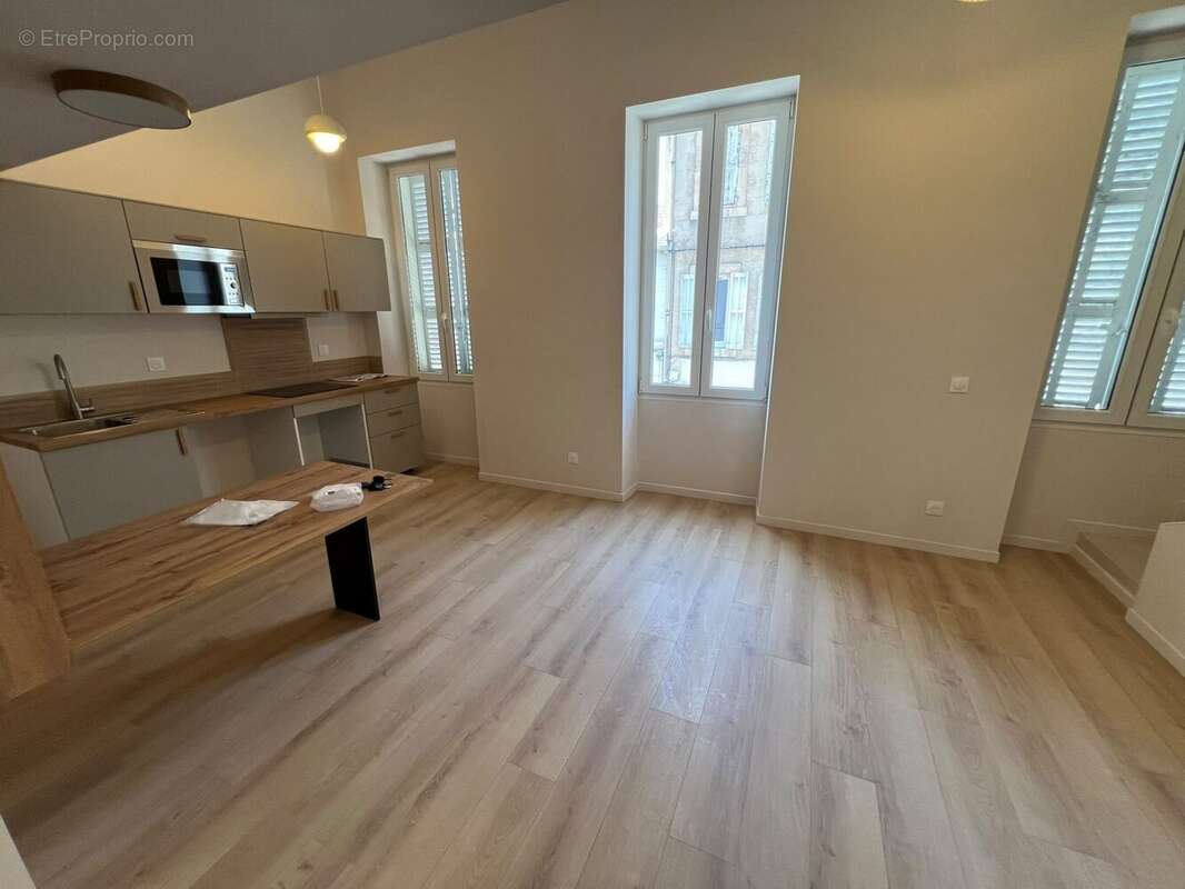 Appartement 35 m² à Marseille-4e  - photo 8